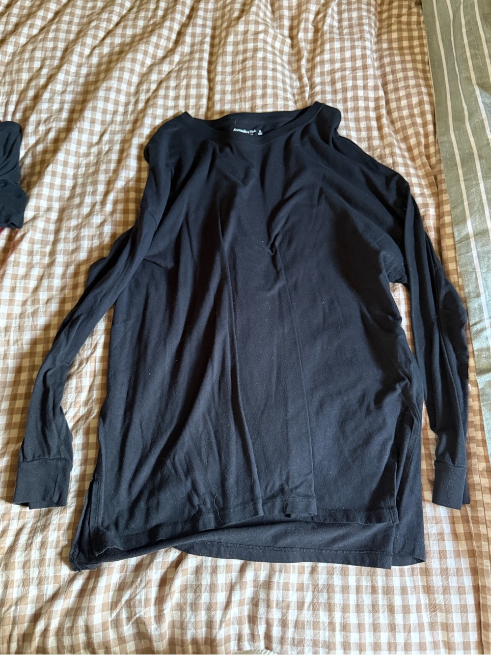 Abercrombie & Fitch Black Long Sleeve Tee